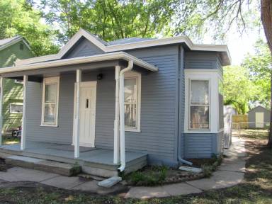 Main picture of 421 S 11th St