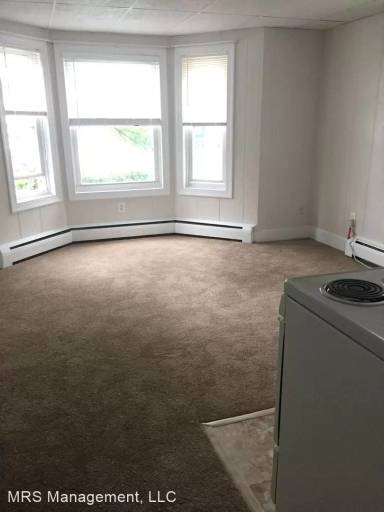 Main picture of 101 Sylvan St