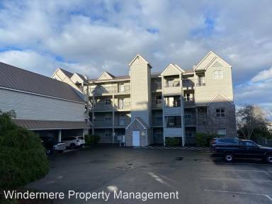Main picture of 705 N State St