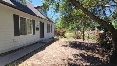 Main picture of 507 NW E St