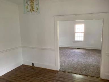 Main picture of 805 Raleigh St
