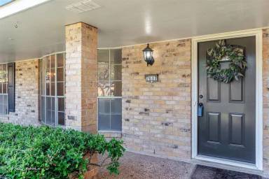Main picture of 7617 Tampa Way