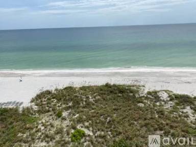 Main picture of 4401 Gulf of Mexico Dr