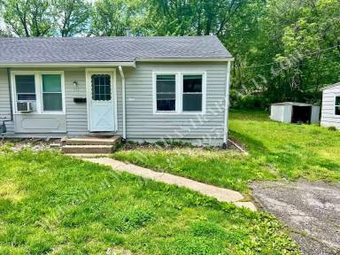 Main picture of 111 S Annie St