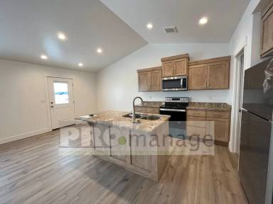 Main picture of 3714 E United Cir