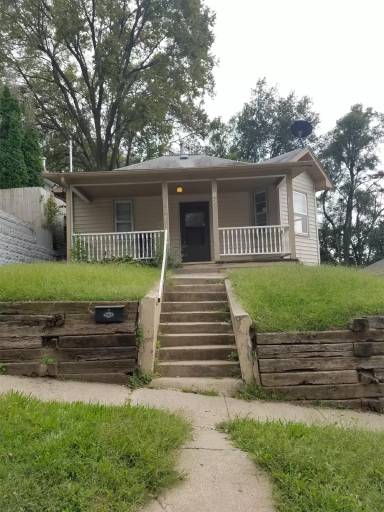 Main picture of 185 15th Ave