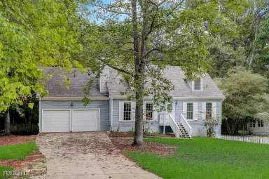 Main picture of 980 Forest Park Ln