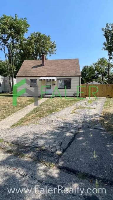 Main picture of 520 Alexander Dr