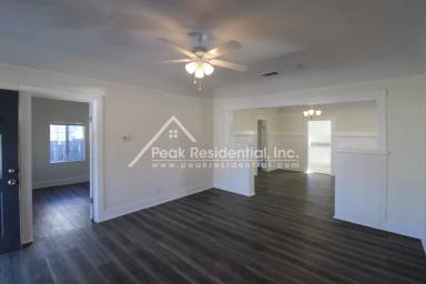 Main picture of 1042 Las Palmas Ave
