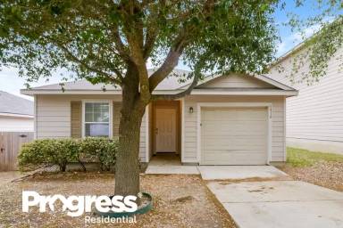Main picture of 5810 Hickory Cyn