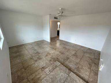 Main picture of 18001 N 43rd Way