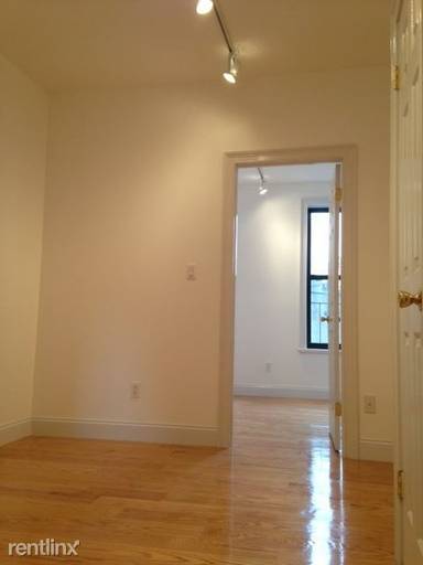 Main picture of 172 Mulberry St
