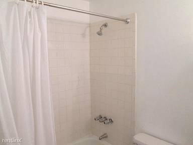 Main picture of 23 Cortes St