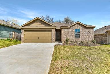 Main picture of 3319 Sweetwater Way