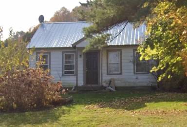 Main picture of 366 Riverside Ave