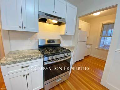 Main picture of 599 Washington St