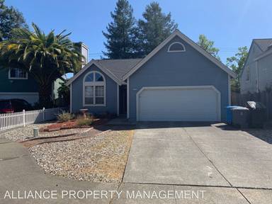 Main picture of 2136 Pebblewood Ct
