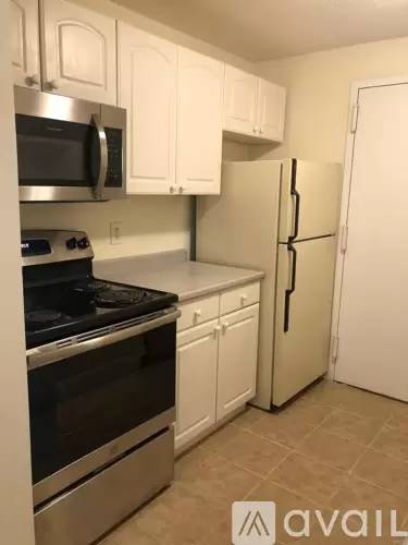 Main picture of 7 Village Rock Ln