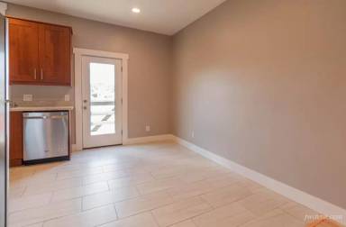 Main picture of 2125 Bryant St