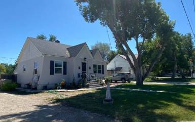 Main picture of 719 S 10th Ave