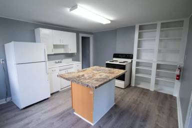 Main picture of 109 McCall St