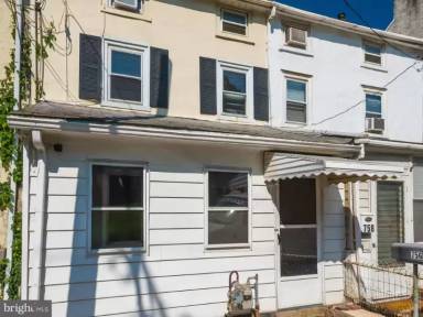Main picture of 756 Flint Hill Rd