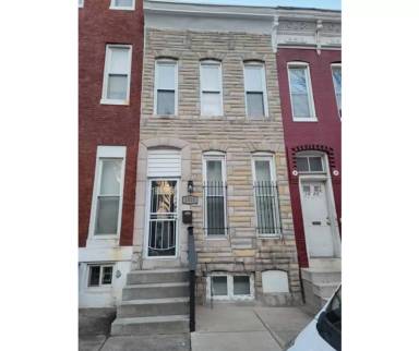 Main picture of 1025 N Carey St