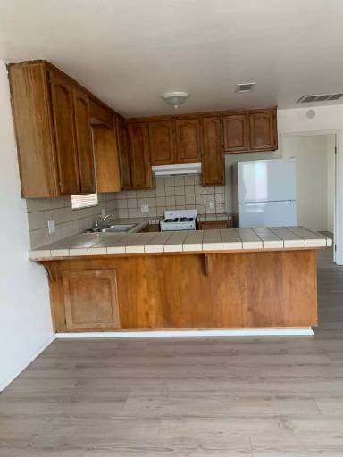 Main picture of 1100 W D St