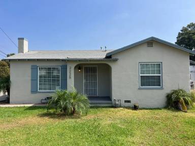 Main picture of 2225 W Merced Ave