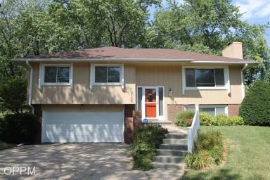 Main picture of 2105 S 162nd Cir