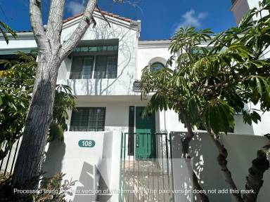 Main picture of 19462 Pompano Ln