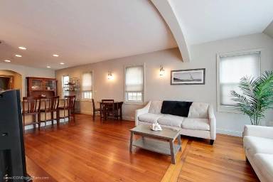Main picture of 9 Waites Wharf