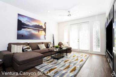 Main picture of Ventura Canyon Apartments
