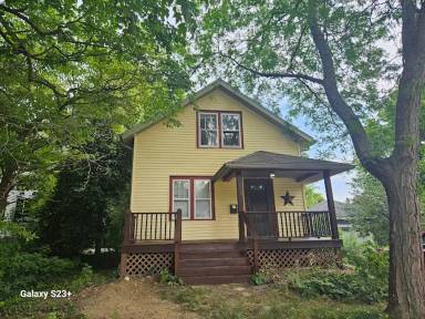 Main picture of 415 Rockwell St