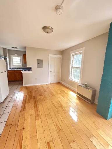Main picture of 154 N Seminary St