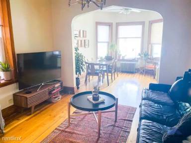 Main picture of 2503 N Talman Ave