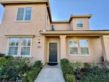 Main picture of 543 Machado St