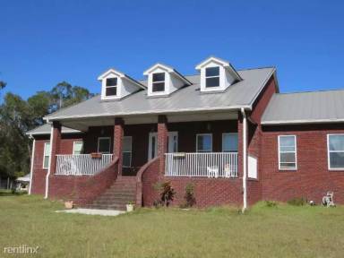 Main picture of 7570 NE 176th Ave