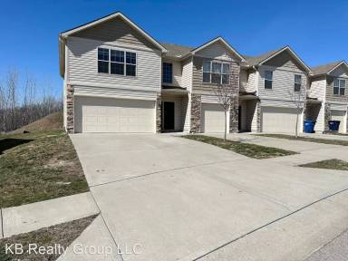 Main picture of 1404-32 NE Mary Ct