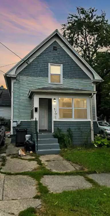 Main picture of 617 Backus St