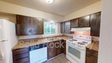 Main picture of 4740 Scenic Cir