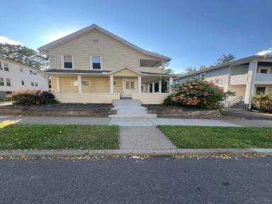 Main picture of 74 Mary St