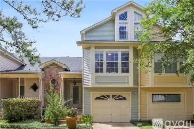 Main picture of 2303 Audubon Trce
