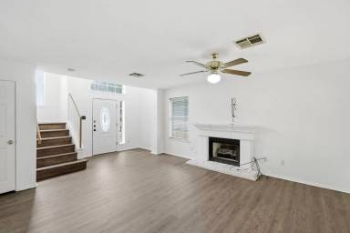 Main picture of 2912 Settlement Dr