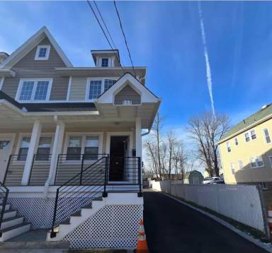 Main picture of 117 Winslow Pl