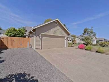 Main picture of 5427 Austin Way