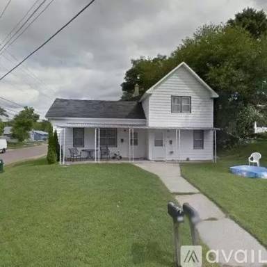 Main picture of 403 Oak Ave S