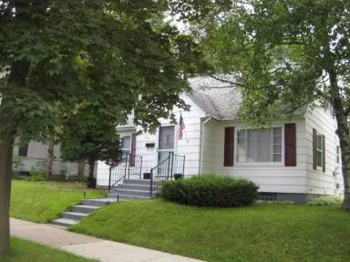 Main picture of 130 N 7th Ave