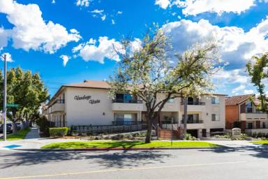 Main picture of 636 E Verdugo Ave