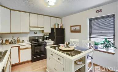 Main picture of 9250 Highland Rd